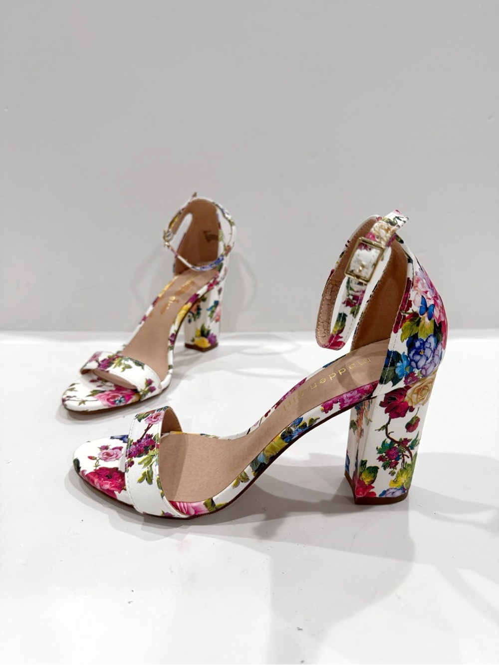 Madden Girl Beella Women Floral Block Heel Sandals Ankle Strap Cottage NWOB